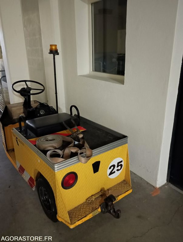 Chariot électrique TAYLOR DUNN - Bon état - 2010 - Тракторче за влечење: слика 2 Chariot électrique TAYLOR DUNN - Bon état - 2010 - Тракторче за влечење: слика 2