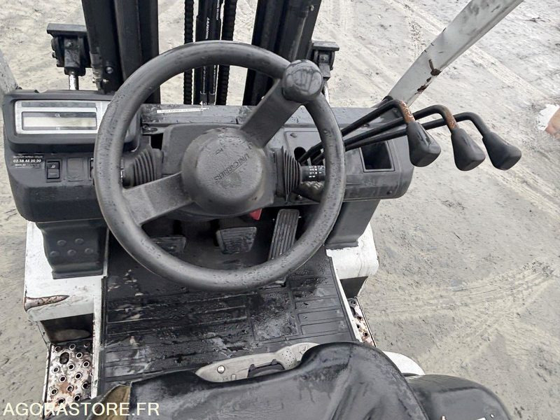 Плински вилушкар Chariot élévateur NISSAN GAZ 1.5T type P1D1A15LQ: слика 9