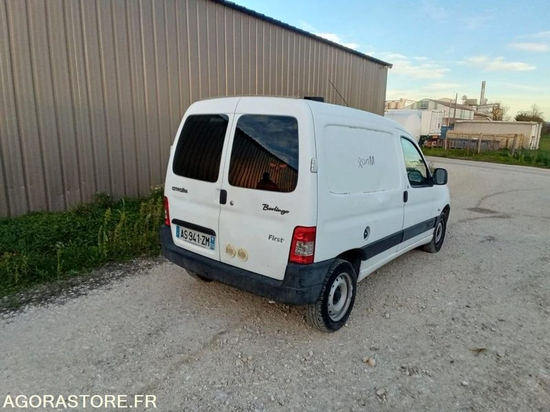 Citroën Berlingo 1.6 hdi 2010 - Мало комбе: слика 4 Citroën Berlingo 1.6 hdi 2010 - Мало комбе: слика 4