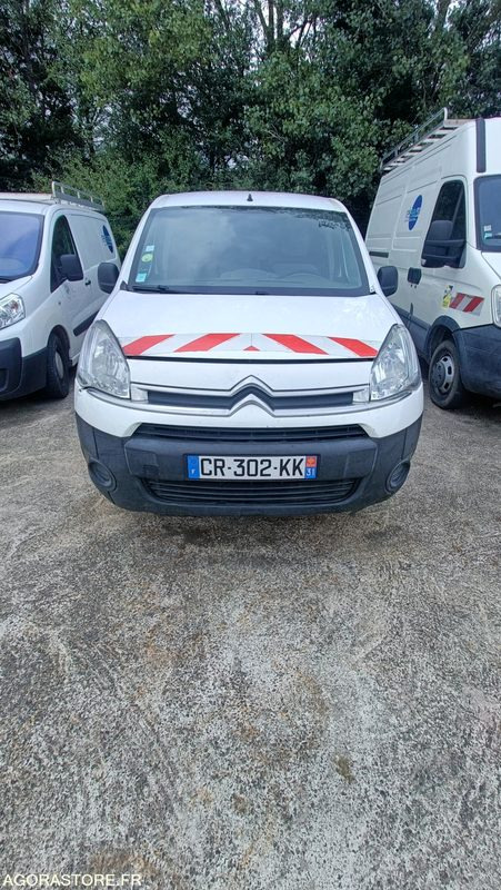 Citroën Berlingo - 2013 - 179468kms - CR302KK - Мало комбе: слика 2 Citroën Berlingo - 2013 - 179468kms - CR302KK - Мало комбе: слика 2