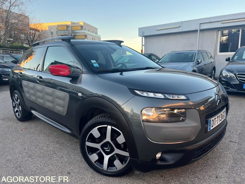Citroen C4 CACTUS PURETECH 110 SHINE S&S - 2015 - 103 000km - SUV: слика 3 Citroen C4 CACTUS PURETECH 110 SHINE S&S - 2015 - 103 000km - SUV: слика 3