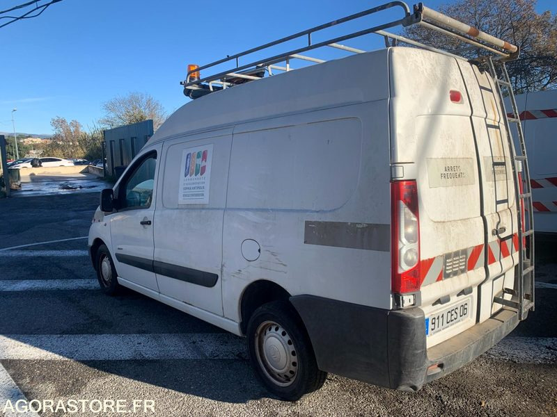 Citroën Jumpy - 2009 - 75 979 kms - 911 CES 06 - Товарно комбе: слика 4 Citroën Jumpy - 2009 - 75 979 kms - 911 CES 06 - Товарно комбе: слика 4