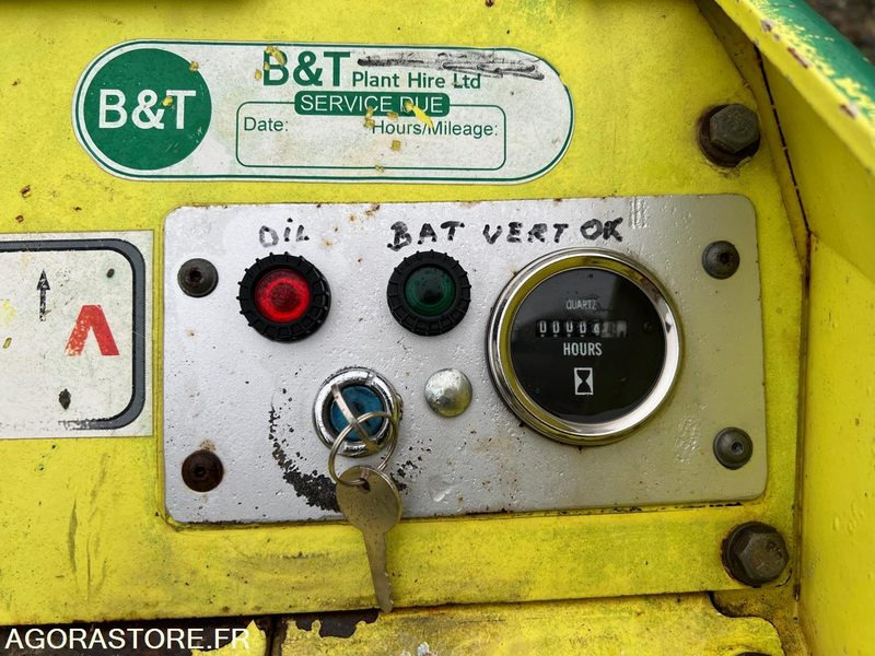 Compacteur de tranchée AMMANN RAMMAX RW 1504-HF - Ваљак: слика 4 Compacteur de tranchée AMMANN RAMMAX RW 1504-HF - Ваљак: слика 4