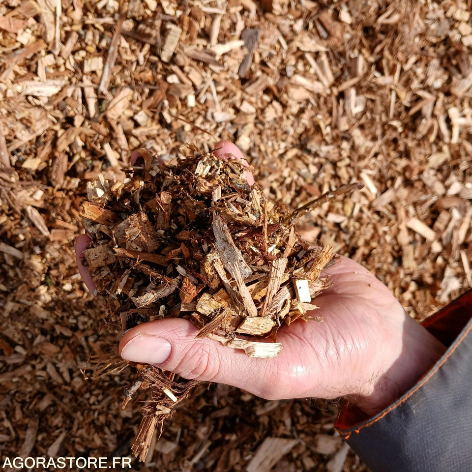 Copeaux de feuillus 20m3 (25€/m3) - Градинарска опрема: слика 2 Copeaux de feuillus 20m3 (25€/m3) - Градинарска опрема: слика 2