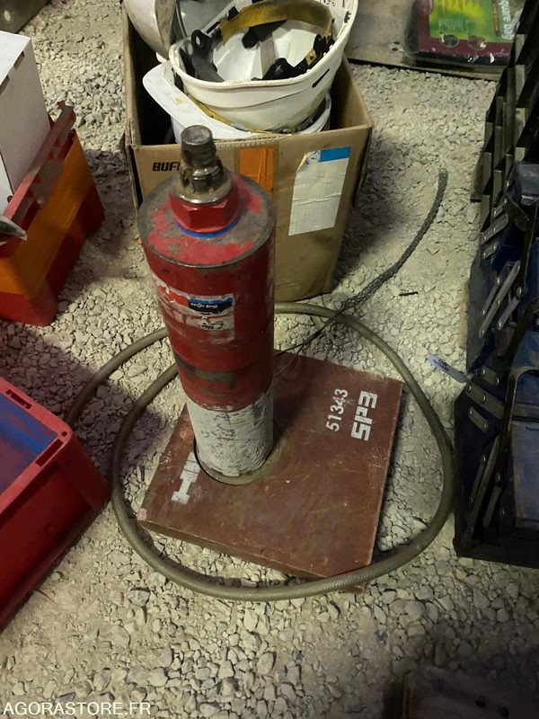 Couronne HILTI 110 mm et plaque affutage - Градежна опрема: слика 1 Couronne HILTI 110 mm et plaque affutage - Градежна опрема: слика 1