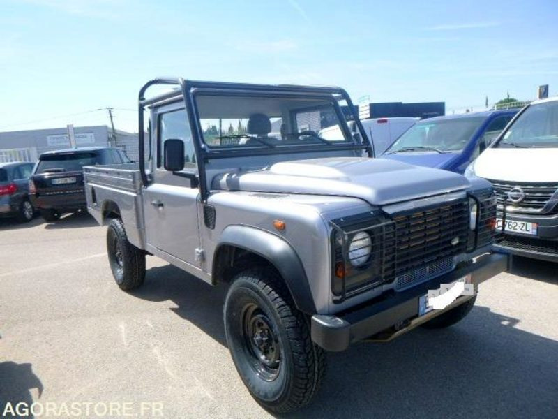 DEFENDER -Land Rover - 2011 - 131930km - 122ch - BON ETAT - SUV: слика 1 DEFENDER -Land Rover - 2011 - 131930km - 122ch - BON ETAT - SUV: слика 1