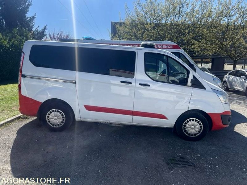 DQ-048-QV - Non Roulant - Pour pièces - FORD CUSTOM - VASP - 361 398 Kms - Амбулантно возило: слика 1 DQ-048-QV - Non Roulant - Pour pièces - FORD CUSTOM - VASP - 361 398 Kms - Амбулантно возило: слика 1