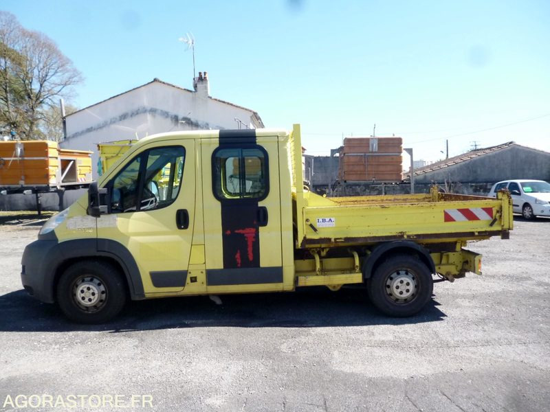 DUCATO 2.3 JTD 120 BBDC 7 PLACES - Комбе со отворен сандак, Комби со двојна кабина: слика 2 DUCATO 2.3 JTD 120 BBDC 7 PLACES - Комбе со отворен сандак, Комби со двојна кабина: слика 2
