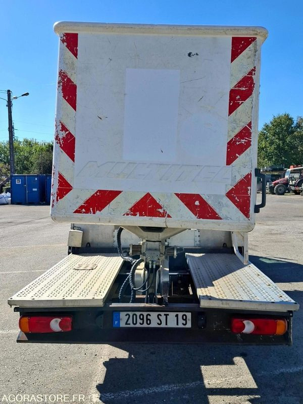 Elévateur à Nacelle 160 ALU CABSTAR sur châssis NISSAN <3.5T H.16M - 2007 - Камион со подигачка кошница: слика 4 Elévateur à Nacelle 160 ALU CABSTAR sur châssis NISSAN <3.5T H.16M - 2007 - Камион со подигачка кошница: слика 4