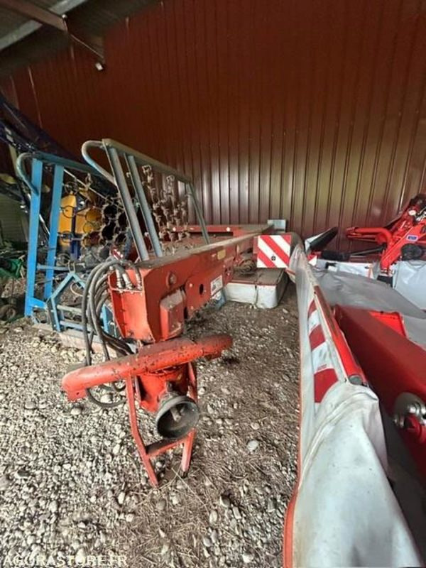 FAUCHEUSE TRAINEE KUHN FC300G 1995 AVEC CONDITIONNEUR - Косилка: слика 4 FAUCHEUSE TRAINEE KUHN FC300G 1995 AVEC CONDITIONNEUR - Косилка: слика 4