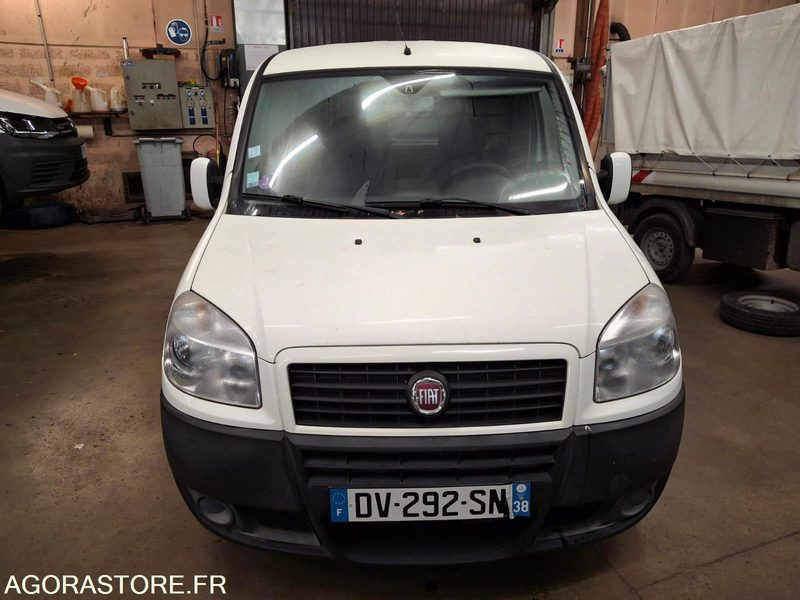 FIAT DOBLO CARGO - Мало комбе: слика 2 FIAT DOBLO CARGO - Мало комбе: слика 2