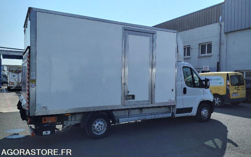 FIAT DUCATO CHASSIS CABINE- 2019- 75279KM - Товарно комбе: слика 4 FIAT DUCATO CHASSIS CABINE- 2019- 75279KM - Товарно комбе: слика 4