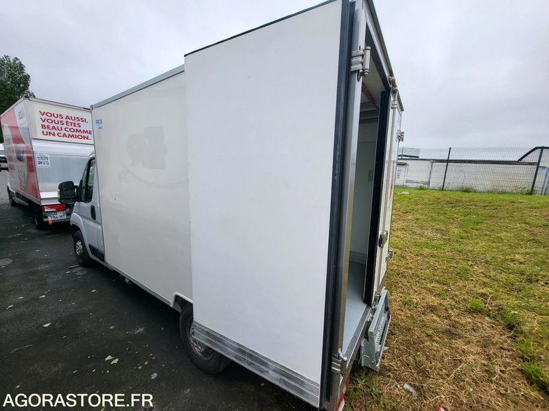 FIAT DUCATO PLANCHER CABINE- 2019- 84760KM - Комбе ладилник: слика 3 FIAT DUCATO PLANCHER CABINE- 2019- 84760KM - Комбе ладилник: слика 3
