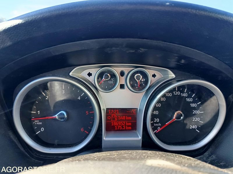 Автомобил FORD FOCUS 1.6 TDCI 90CH - 2009 - 187000KMS: слика 11