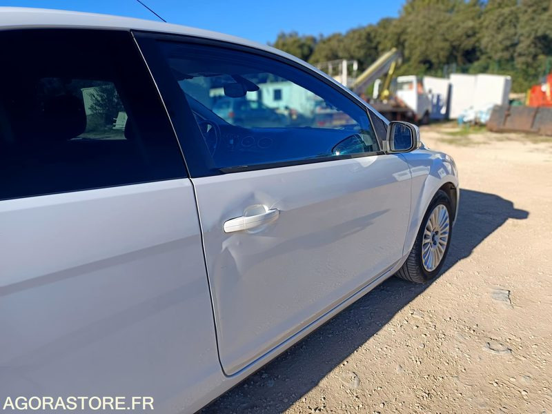 Автомобил FORD FOCUS 1.6 TDCI 90CH - 2009 - 187000KMS: слика 13