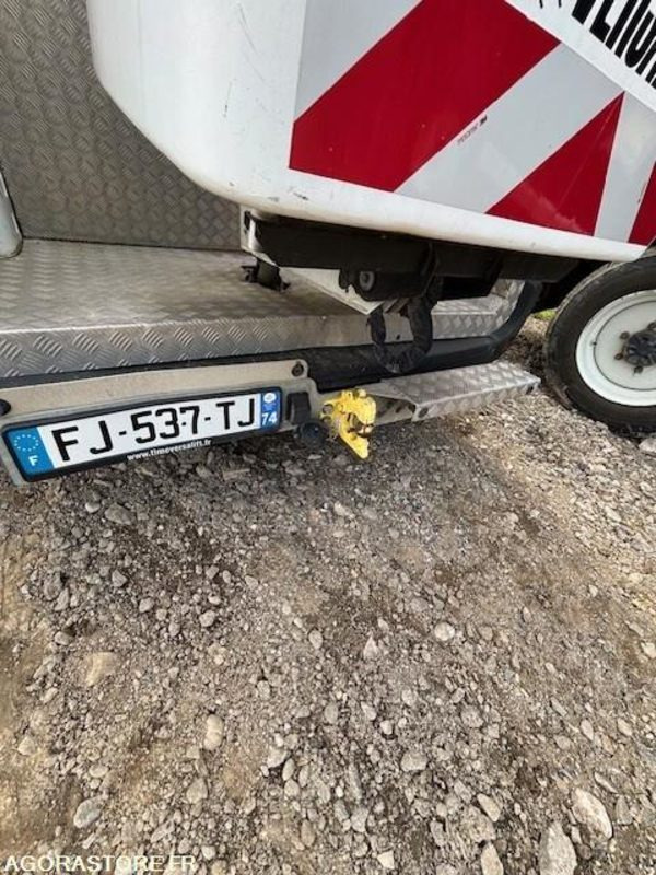 FOURGON NACELLE RENAULT MASTER ET NACELLE VERSALIFT 11.3 M 2019 110329 KM - Камион со подигачка кошница: слика 4 FOURGON NACELLE RENAULT MASTER ET NACELLE VERSALIFT 11.3 M 2019 110329 KM - Камион со подигачка кошница: слика 4