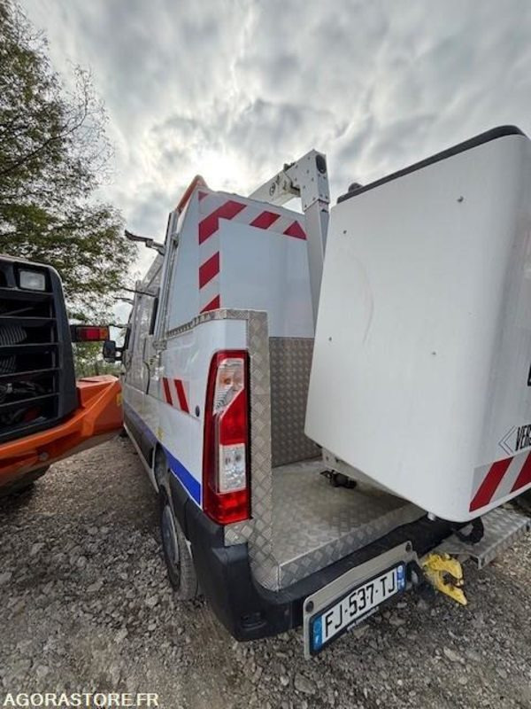 FOURGON NACELLE RENAULT MASTER ET NACELLE VERSALIFT 11.3 M 2019 110329 KM - Камион со подигачка кошница: слика 5 FOURGON NACELLE RENAULT MASTER ET NACELLE VERSALIFT 11.3 M 2019 110329 KM - Камион со подигачка кошница: слика 5