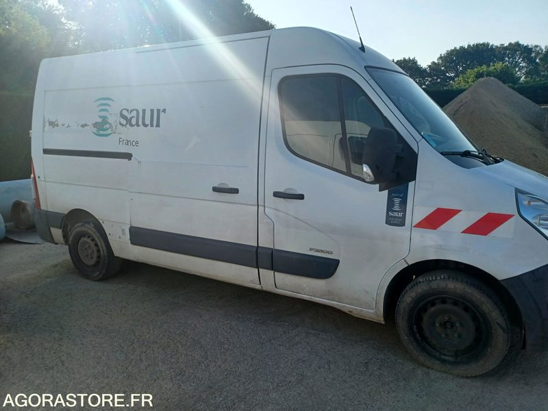 FOURGON RENAULT MASTER L2H2 - 3530000 KM - 2011 / BJ862LC - Товарно комбе: слика 2 FOURGON RENAULT MASTER L2H2 - 3530000 KM - 2011 / BJ862LC - Товарно комбе: слика 2