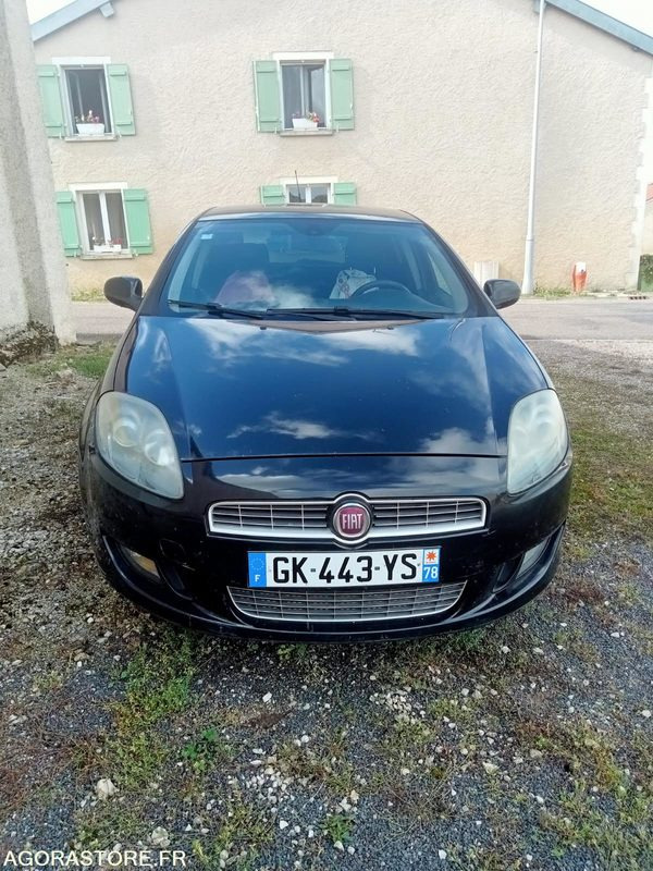 Fiat bravo 1 er mise en circulation 2010 - Автомобил: слика 1 Fiat bravo 1 er mise en circulation 2010 - Автомобил: слика 1