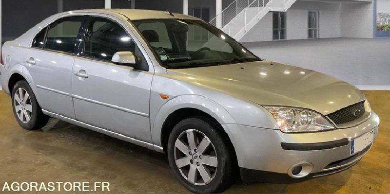 Ford Mondeo 1.8I - 125 GHIA .CT-OK passé et accepté pour 2 ans - Автомобил: слика 4 Ford Mondeo 1.8I - 125 GHIA .CT-OK passé et accepté pour 2 ans - Автомобил: слика 4