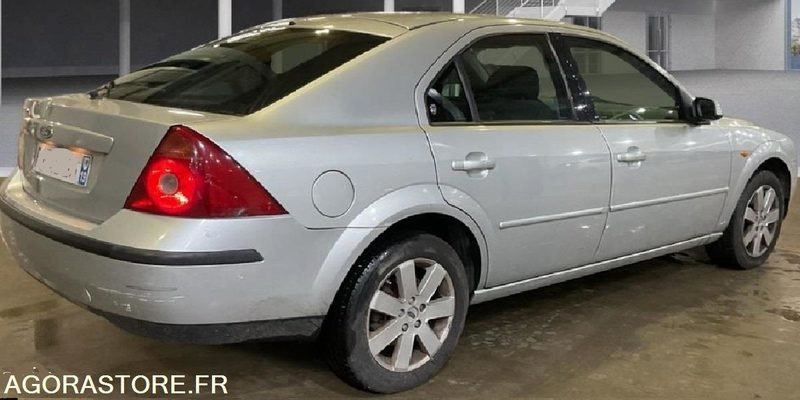 Ford Mondeo 1.8I - 125 GHIA .CT-OK passé et accepté pour 2 ans - Автомобил: слика 2 Ford Mondeo 1.8I - 125 GHIA .CT-OK passé et accepté pour 2 ans - Автомобил: слика 2