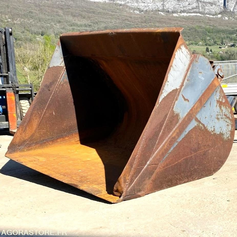 GODET GRAND VOLUME POUR CHARIOT ELEVATEUR - Année 1996 - Градежна опрема: слика 3 GODET GRAND VOLUME POUR CHARIOT ELEVATEUR - Année 1996 - Градежна опрема: слика 3