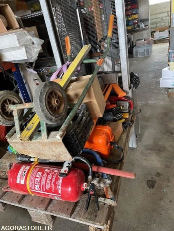 Gros lot Multi outillages - Алат/ Опрема: слика 2 Gros lot Multi outillages - Алат/ Опрема: слика 2