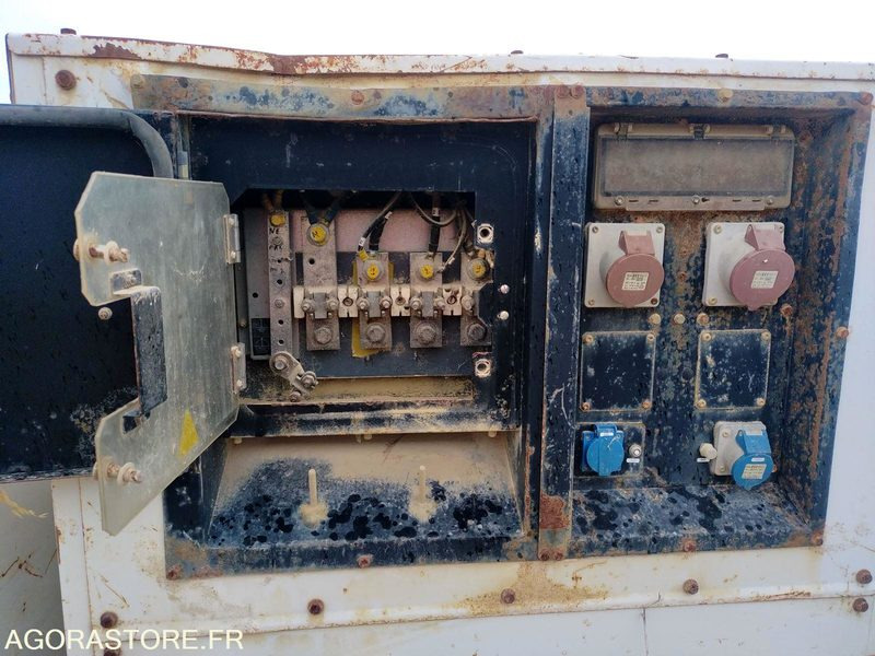 Groupe électrogène SDMO 60 kVA - Генераторска поставка: слика 5 Groupe électrogène SDMO 60 kVA - Генераторска поставка: слика 5