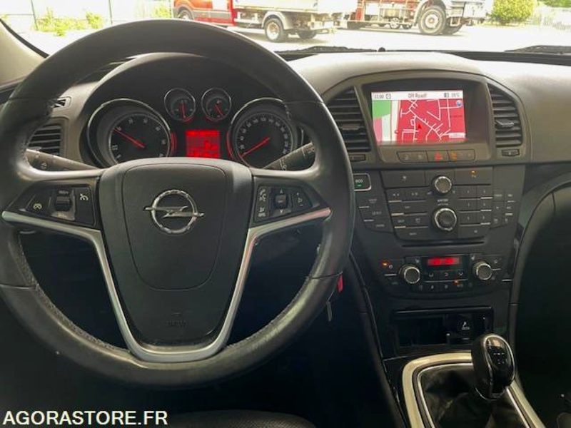 Караван INSIGNIA SPORT TOURER COSMO PAXK 2.0 CDTI 160cv - 08/2013 - 119000 KM: слика 6 Караван INSIGNIA SPORT TOURER COSMO PAXK 2.0 CDTI 160cv - 08/2013 - 119000 KM: слика 6