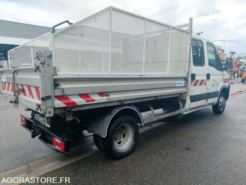IVECO 35C12D - Товарно комбе: слика 3 IVECO 35C12D - Товарно комбе: слика 3