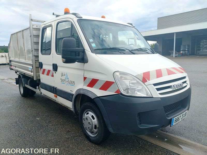 IVECO 35C12D - Товарно комбе: слика 2 IVECO 35C12D - Товарно комбе: слика 2