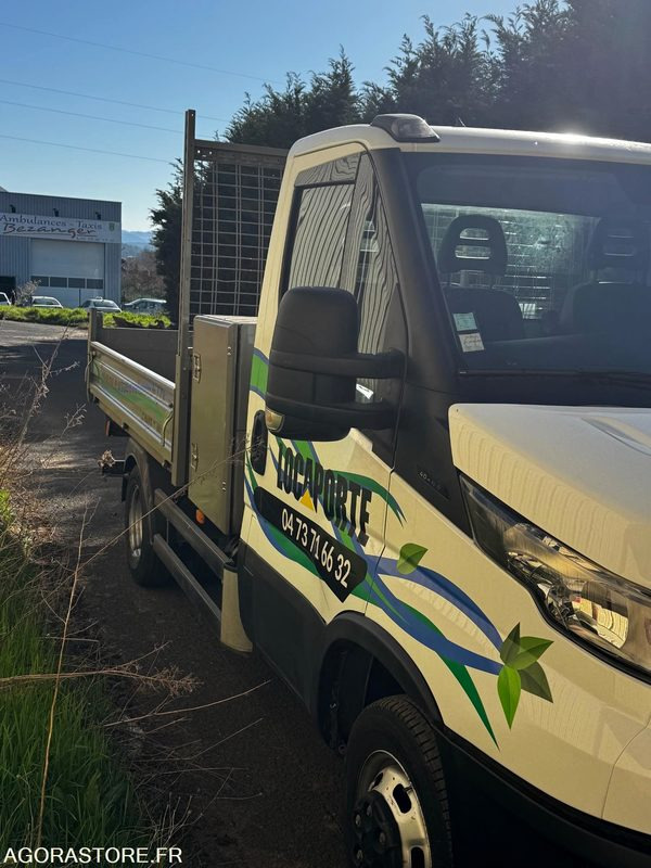 IVECO BENNE - 2020 - 35 700km - Комби кипер: слика 4 IVECO BENNE - 2020 - 35 700km - Комби кипер: слика 4
