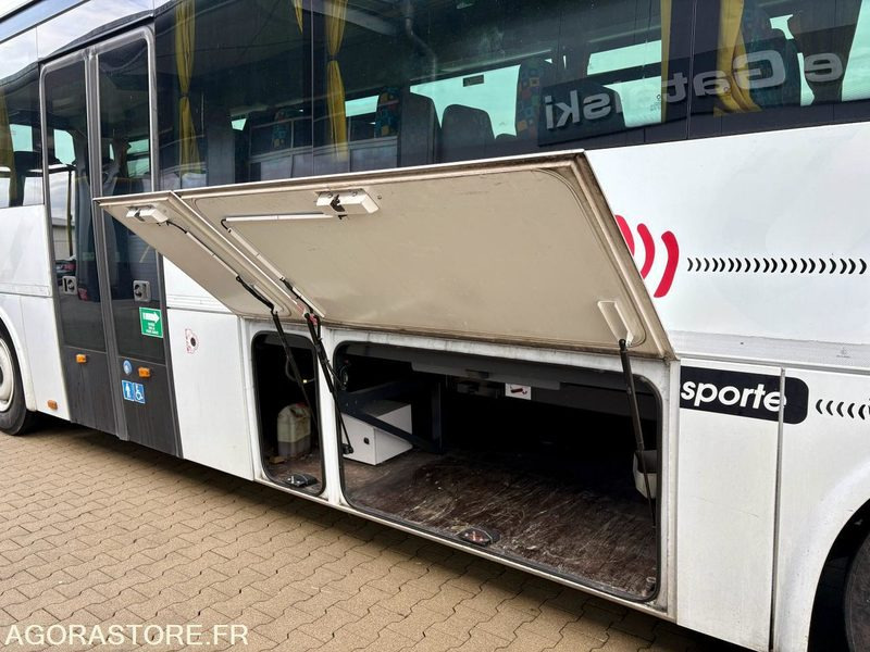 Irisbus Recreo 2010 - Clim - EURO 5 - Школски автобус: слика 5 Irisbus Recreo 2010 - Clim - EURO 5 - Школски автобус: слика 5