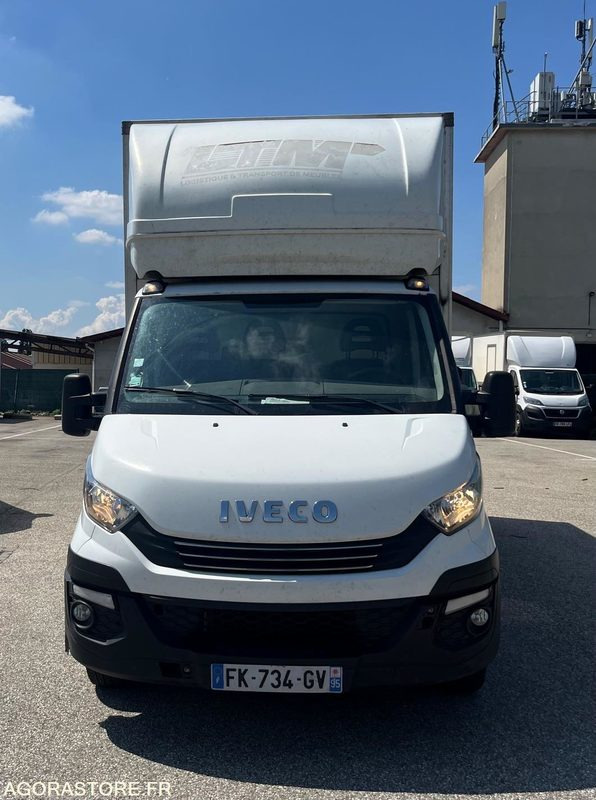 Iveco Daily 35C BVA - 2019 - 118 200km - Товарно комбе: слика 1 Iveco Daily 35C BVA - 2019 - 118 200km - Товарно комбе: слика 1