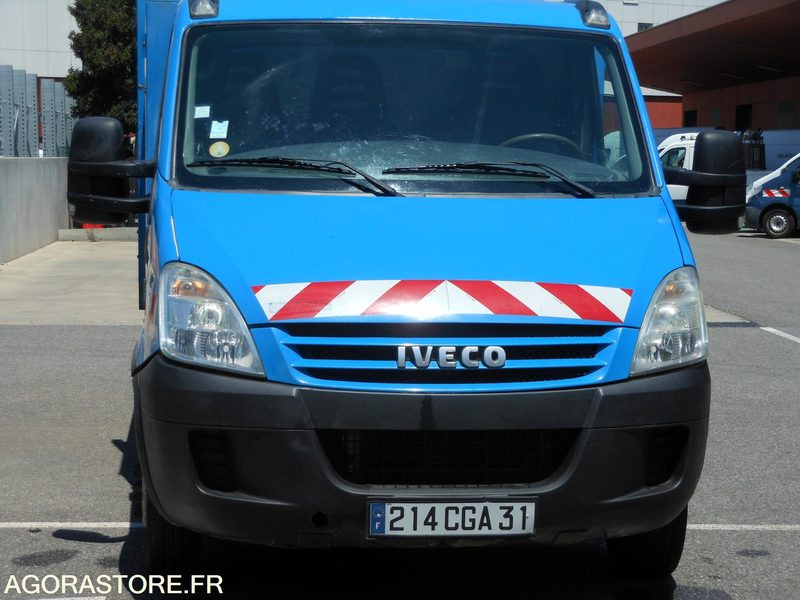 Iveco Daily 35C15 3.0 litres 146cv tri benne - Комби кипер: слика 2 Iveco Daily 35C15 3.0 litres 146cv tri benne - Комби кипер: слика 2