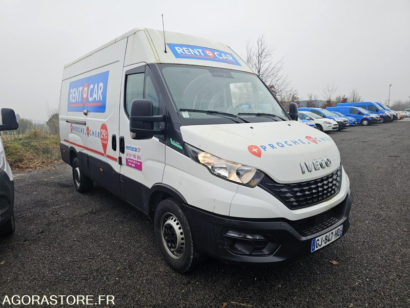 Iveco daily 35S14 - 2022 - 8815 Kms - Товарно комбе: слика 2 Iveco daily 35S14 - 2022 - 8815 Kms - Товарно комбе: слика 2