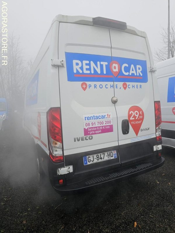 Iveco daily 35S14 - GJ847HQ - 8815 kms 2022 - Товарно комбе: слика 4 Iveco daily 35S14 - GJ847HQ - 8815 kms 2022 - Товарно комбе: слика 4
