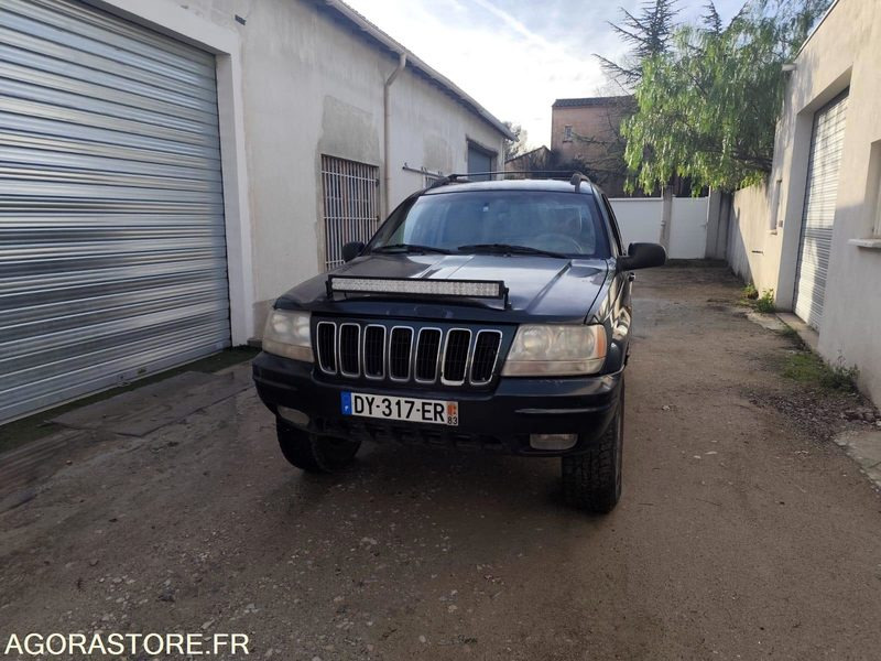 JEEP CHEROKEE 4.7 V8 ESSENCE GPL - 2000 - 271500KMS - SUV: слика 4 JEEP CHEROKEE 4.7 V8 ESSENCE GPL - 2000 - 271500KMS - SUV: слика 4