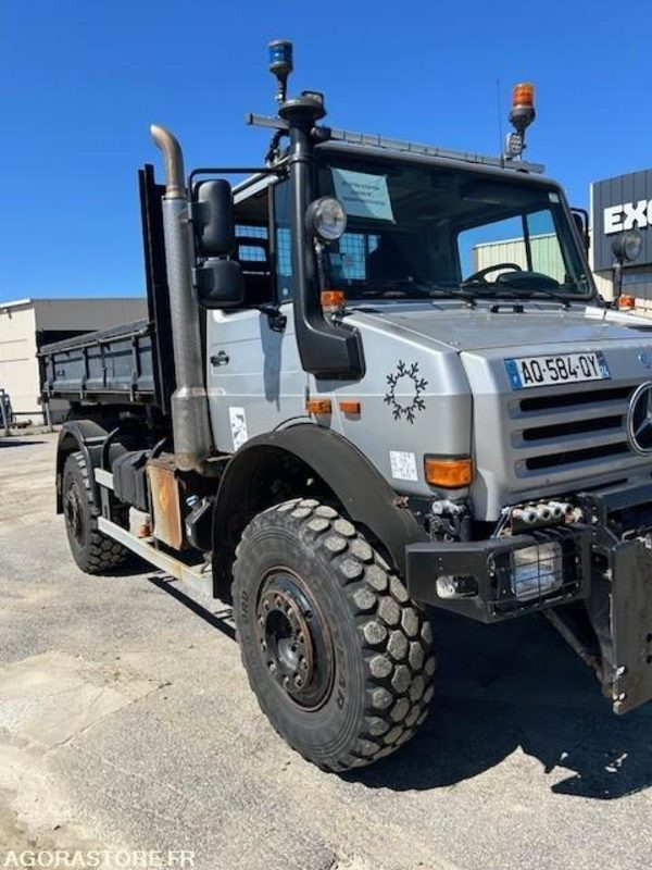 CAMION 4X4 MERCEDES UNIMOG U5000 2009 62289 KM 4667 HEURES + ETRAV SICOMETAL GM1 - Камион: слика 2 CAMION 4X4 MERCEDES UNIMOG U5000 2009 62289 KM 4667 HEURES + ETRAV SICOMETAL GM1 - Камион: слика 2