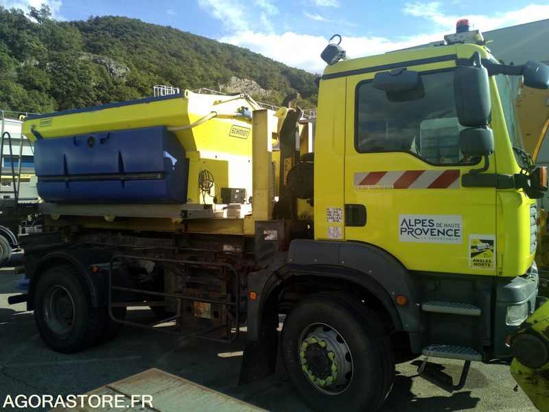 MAN 18.280 TGM 4X4 , saleuse STRATOS B40K, lame acier, aileron déneigement - Камион: слика 1 MAN 18.280 TGM 4X4 , saleuse STRATOS B40K, lame acier, aileron déneigement - Камион: слика 1