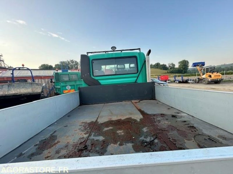 MERCEDES UNIMOG U300C VERSION COMMUNALE 2000 97652 KM - Камион: слика 5 MERCEDES UNIMOG U300C VERSION COMMUNALE 2000 97652 KM - Камион: слика 5