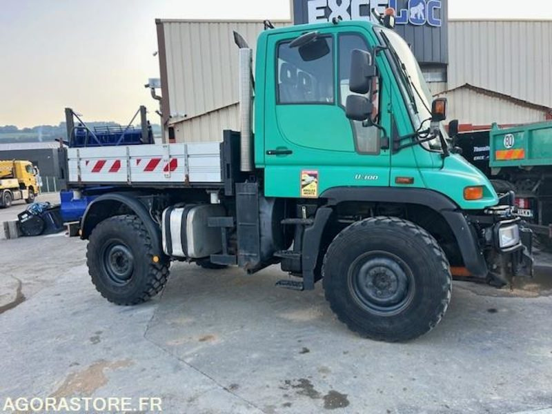 MERCEDES UNIMOG U300C VERSION COMMUNALE 2000 97652 KM - Камион: слика 2 MERCEDES UNIMOG U300C VERSION COMMUNALE 2000 97652 KM - Камион: слика 2