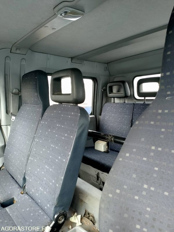 MITSUBISHI CANTER ( MOTEUR HS ) - Камион: слика 2 MITSUBISHI CANTER ( MOTEUR HS ) - Камион: слика 2