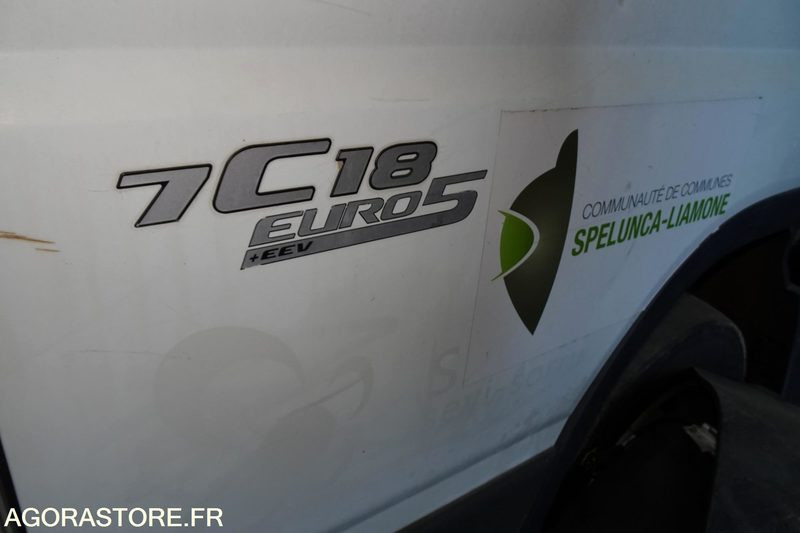 Mitsubishi Fuso Bluetec 5 - Камион: слика 5 Mitsubishi Fuso Bluetec 5 - Камион: слика 5