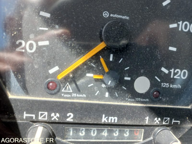 PORTEUR ISUZU 7T5 MOVI GUIMA DE 2005 - 130500 KM (R30427) - Камион: слика 5 PORTEUR ISUZU 7T5 MOVI GUIMA DE 2005 - 130500 KM (R30427) - Камион: слика 5