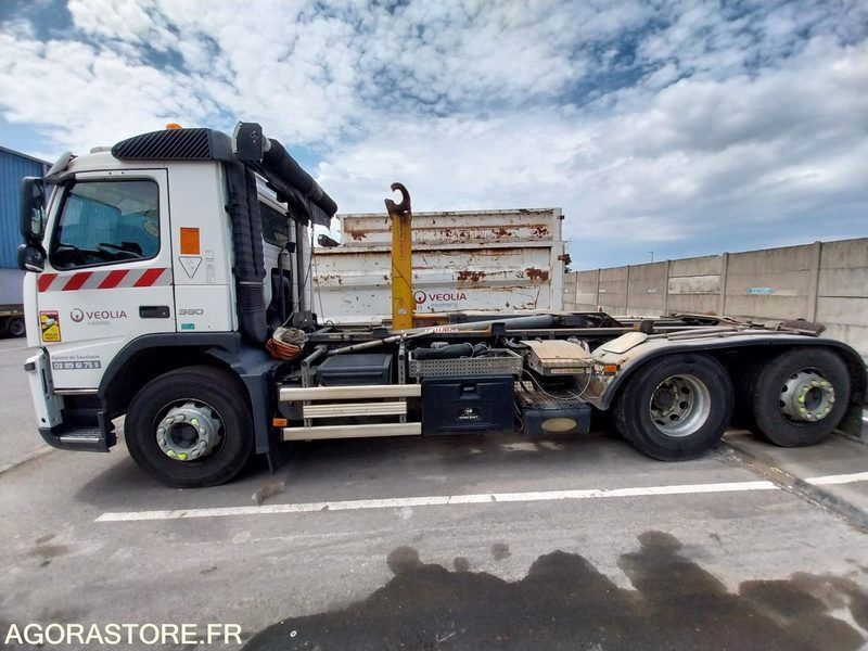 R52002-PORTEUR POLYBENNE VOLVO FM de 2011-BRAS GUIMA PALFINGER T18 - 576 225 Km. - Камион: слика 2 R52002-PORTEUR POLYBENNE VOLVO FM de 2011-BRAS GUIMA PALFINGER T18 - 576 225 Km. - Камион: слика 2