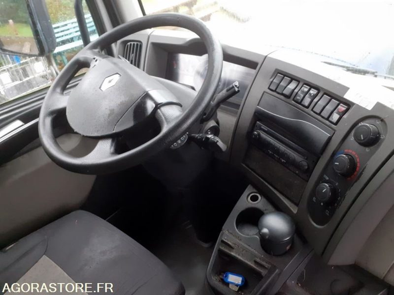 RENAULT - MIDLUM 16T - 2012 / 622675 KM (CC-531-HD) - Камион: слика 4 RENAULT - MIDLUM 16T - 2012 / 622675 KM (CC-531-HD) - Камион: слика 4