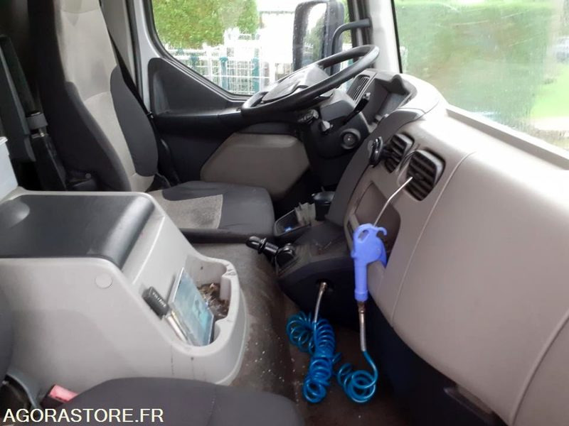 RENAULT - MIDLUM 16T - 2012 / 622675 KM (CC-531-HD) - Камион: слика 3 RENAULT - MIDLUM 16T - 2012 / 622675 KM (CC-531-HD) - Камион: слика 3