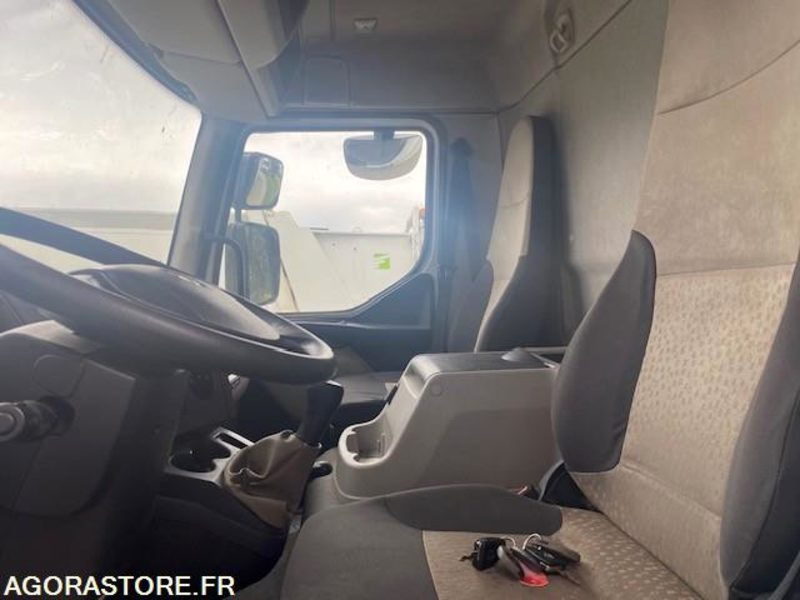 RENAULT MIDLUM 180 DXIFOURGON HAYON 260000 KM - Камион: слика 5 RENAULT MIDLUM 180 DXIFOURGON HAYON 260000 KM - Камион: слика 5