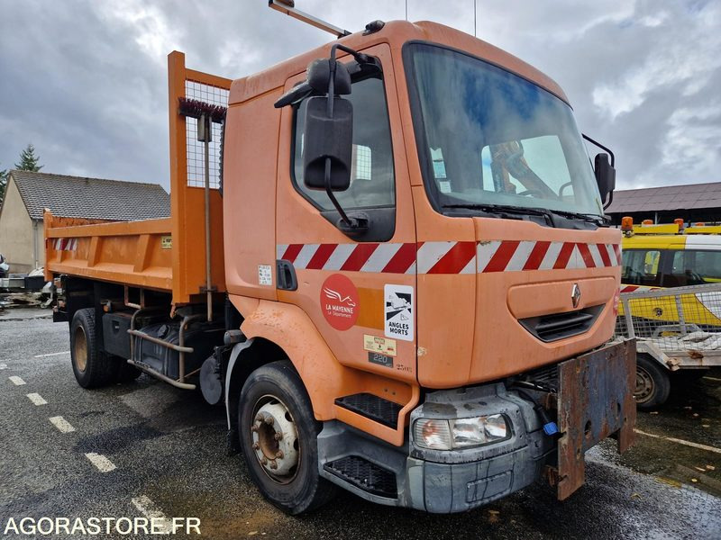 Renault Midlum -183462- 2002 - BB063TT - Камион: слика 2 Renault Midlum -183462- 2002 - BB063TT - Камион: слика 2